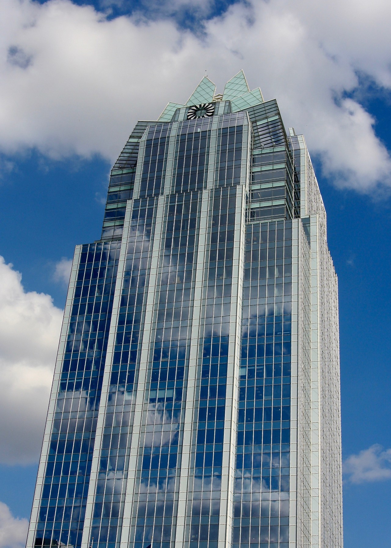Cloud Reflection Building Austin TX 03-2007